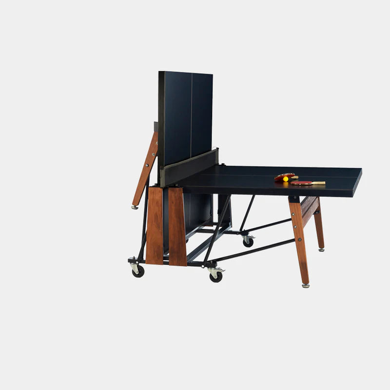 Klappbarer Tischtennistisch